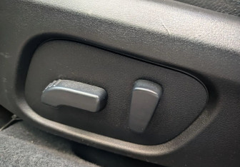 Подержанный автомобиль Subaru Impreza Sedan 2012 года (14 фото)