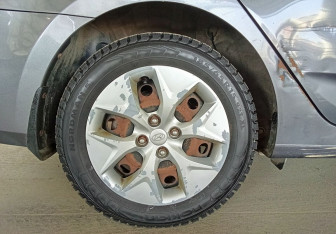 Подержанный автомобиль Hyundai Solaris Sedan 2014 года (17 фото)