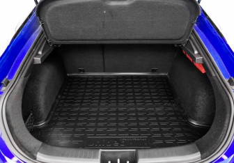 Подержанный автомобиль JAC J7 2021 года (17 фото)