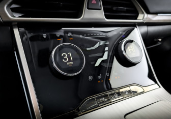 Подержанный автомобиль Exeed TXL 2023 года (28 фото)