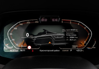 Подержанный автомобиль BMW X6 2020 года (16 фото)