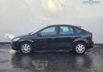 Подержанный автомобиль Ford Focus Hatchback 2010 года (5 фото)