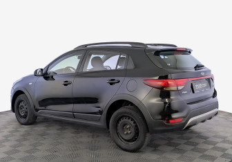 Подержанный автомобиль Kia Rio Hatchback 2020 года (7 фото)