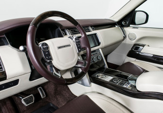 Подержанный автомобиль Land Rover Range Rover 2016 года (9 фото)