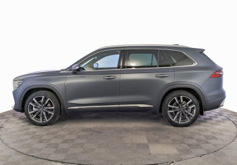 Подержанный автомобиль Geely Monjaro 2024 года (8 фото)