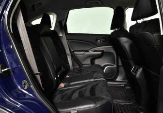 Подержанный автомобиль Honda CR-V 2015 года (12 фото)
