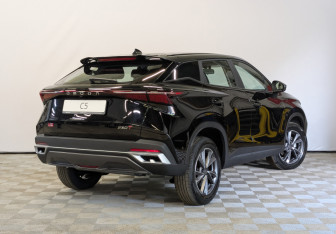 Новый Omoda C5 2024 (2 фото)