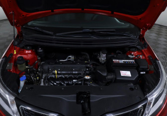 Подержанный автомобиль Kia Rio Sedan 2013 года (7 фото)