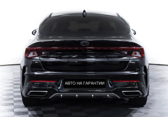 Подержанный автомобиль Kia K5 2020 года (6 фото)