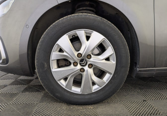 Подержанный автомобиль Citroen C4 Picasso 2017 года (12 фото)