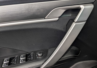 Подержанный автомобиль Geely Coolray 2023 года (28 фото)