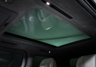 Подержанный автомобиль Zeekr 009 2023 года (26 фото)