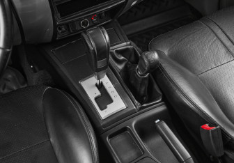 Подержанный автомобиль Mitsubishi Pajero Sport 2014 года (22 фото)