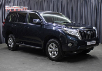 Подержанный автомобиль Toyota Land Cruiser Prado 2017 года (3 фото)