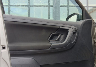 Подержанный автомобиль Skoda Fabia Hatchback 2012 года (16 фото)