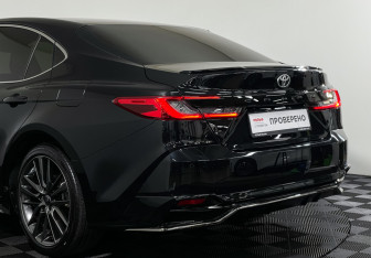 Подержанный автомобиль Toyota Camry Sedan 2024 года (22 фото)