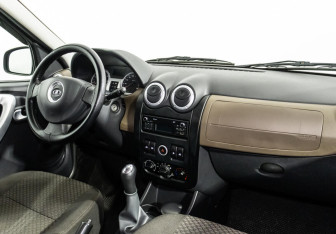 Подержанный автомобиль LADA (ВАЗ) Largus Wagon 2018 года (5 фото)