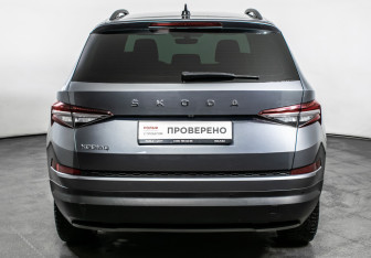 Подержанный автомобиль Skoda Kodiaq 2022 года (6 фото)