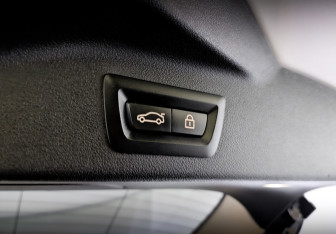 Подержанный автомобиль BMW X7 2020 года (28 фото)