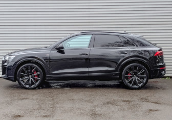 Новый Audi Q8 2025 (3 фото)