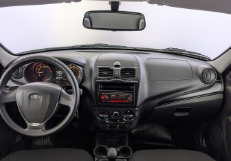 Подержанный автомобиль LADA (ВАЗ) Granta Sedan 2023 года (14 фото)