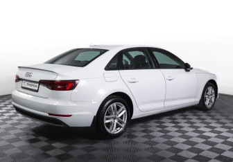 Подержанный автомобиль Audi A4 Sedan 2017 года (5 фото)