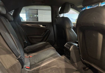 Подержанный автомобиль Audi A4 Sedan 2009 года (11 фото)