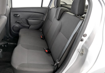 Подержанный автомобиль Renault Logan Sedan 2019 года (12 фото)