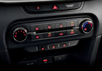 Подержанный автомобиль Kia Ceed Hatchback 2020 года (25 фото)