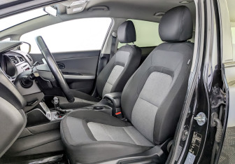 Подержанный автомобиль Kia Ceed Hatchback 2018 года (19 фото)