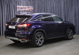 Подержанный автомобиль Lexus RX 2020 года (5 фото)