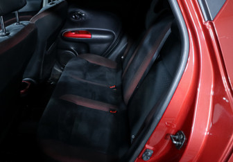 Подержанный автомобиль Nissan Juke 2014 года (10 фото)