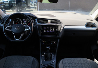 Подержанный автомобиль Volkswagen Tiguan 2021 года (10 фото)