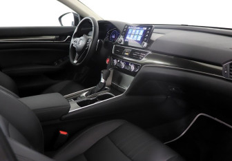 Подержанный автомобиль Honda Accord Sedan 2021 года (6 фото)