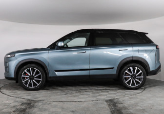 Подержанный автомобиль Jaecoo J7 2023 года (8 фото)