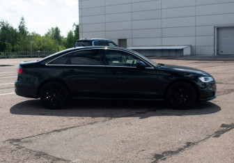 Подержанный автомобиль Audi A6 Sedan 2015 года (4 фото)