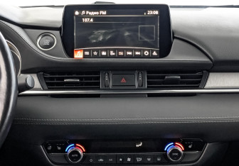 Подержанный автомобиль Mazda 6 Sedan 2019 года (17 фото)