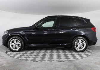 Подержанный автомобиль BMW X3 2020 года (5 фото)