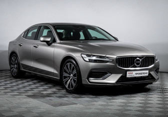 Подержанный автомобиль Volvo S60 2019 года (3 фото)