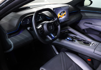 Подержанный автомобиль Zeekr 001 2024 года (15 фото)