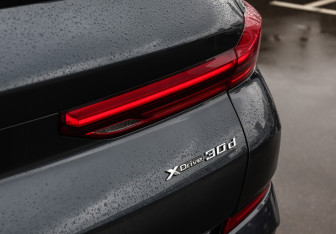 Подержанный автомобиль BMW X6 2021 года (29 фото)