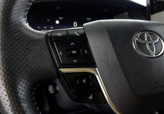 Подержанный автомобиль Toyota Camry Sedan 2024 года (27 фото)