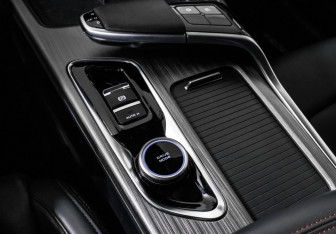 Подержанный автомобиль Changan UNI-T 2023 года (16 фото)