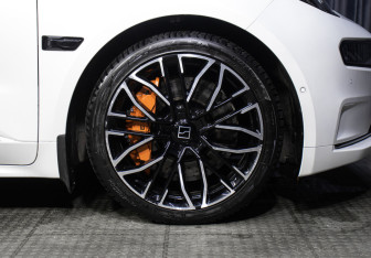 Подержанный автомобиль Zeekr 001 2023 года (27 фото)