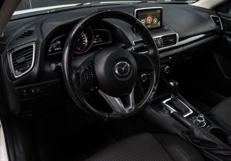 Подержанный автомобиль Mazda 3 Sedan 2014 года (13 фото)