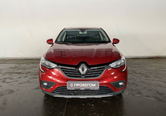 Подержанный автомобиль Renault Arkana 2020 года (2 фото)