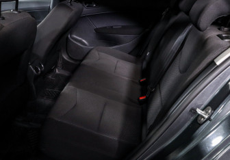 Подержанный автомобиль Peugeot 408 2012 года (10 фото)