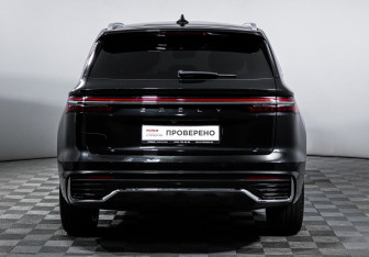Подержанный автомобиль Geely Monjaro 2025 года (6 фото)