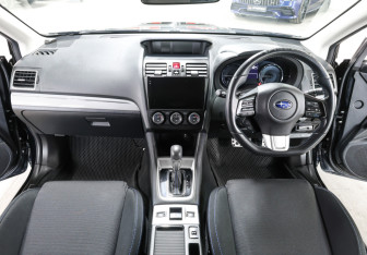 Подержанный автомобиль Subaru Levorg 2015 года (14 фото)