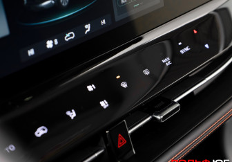 Подержанный автомобиль Changan UNI-K 2023 года (18 фото)